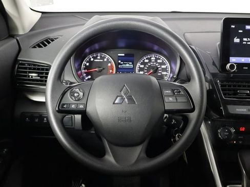 Used 2023 Mitsubishi Eclipse Cross LE AWD/4WD image 6