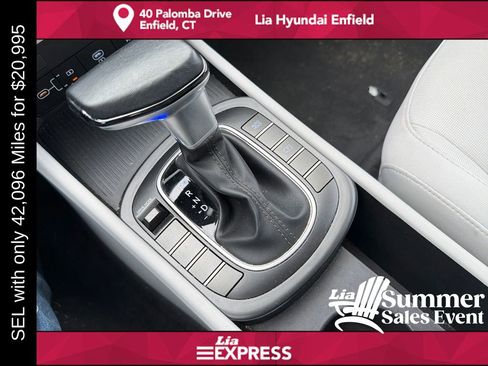 Used 2025 Hyundai Kona SEL AWD/4WD image 21