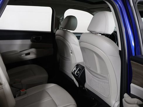 Used 2023 Kia Sorento EX w/ Panoramic Sunroof Package FWD image 32