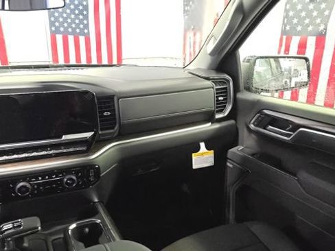 New 2026 Chevrolet Silverado 1500 RST AWD/4WD image 16
