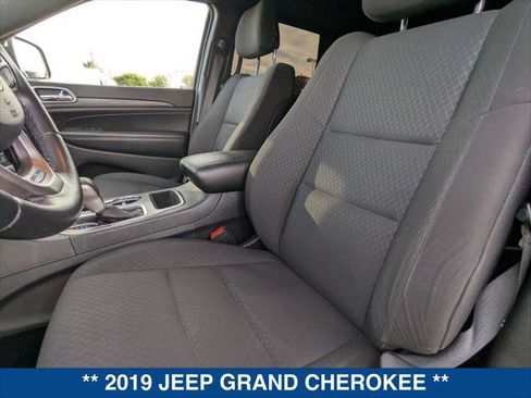 Used 2019 Jeep Grand Cherokee Laredo image 20