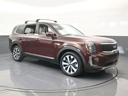 Used 2022 Kia Telluride EX w/ EX Premium Package image 8