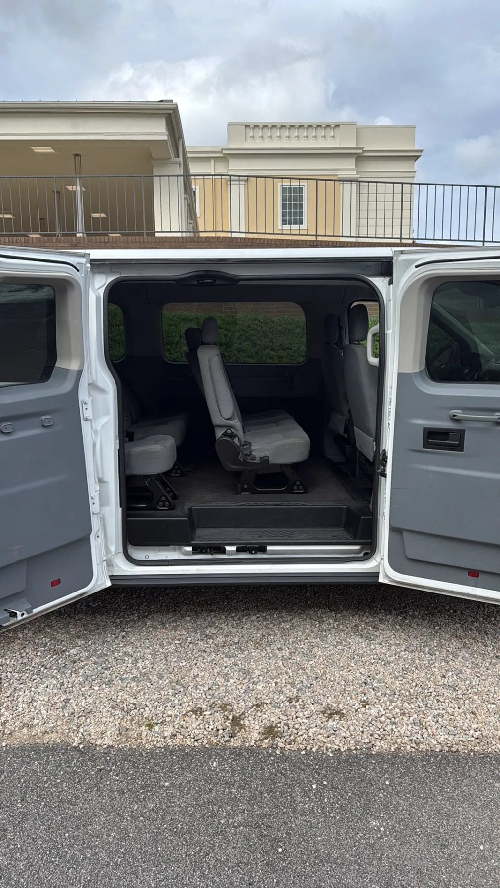 Used 2015 Ford Transit 350 XLT RWD image 25