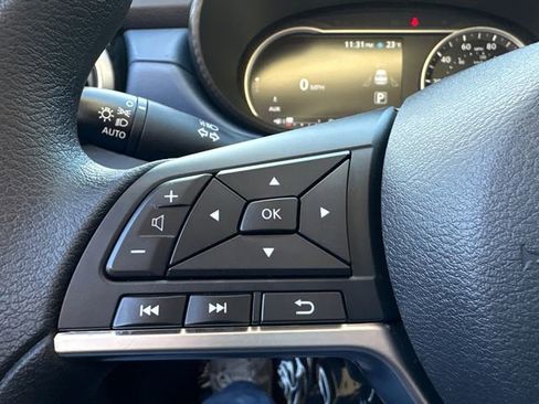 Used 2025 Nissan Versa SV image 24