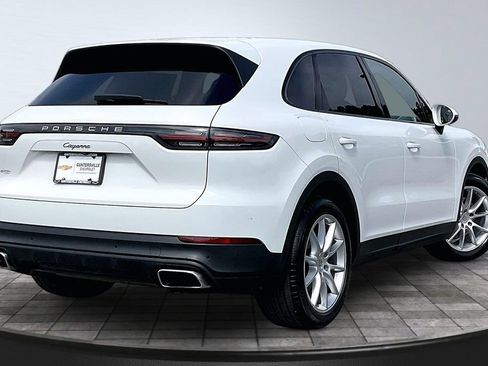 Used 2019 Porsche Cayenne AWD/4WD image 2