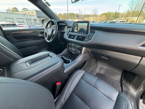 Used 2022 Chevrolet Tahoe RST w/ Luxury Package AWD/4WD image 17