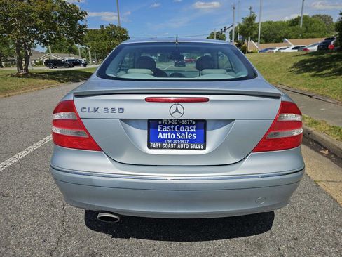 Used 2005 Mercedes-Benz CLK 320 Coupe image 4