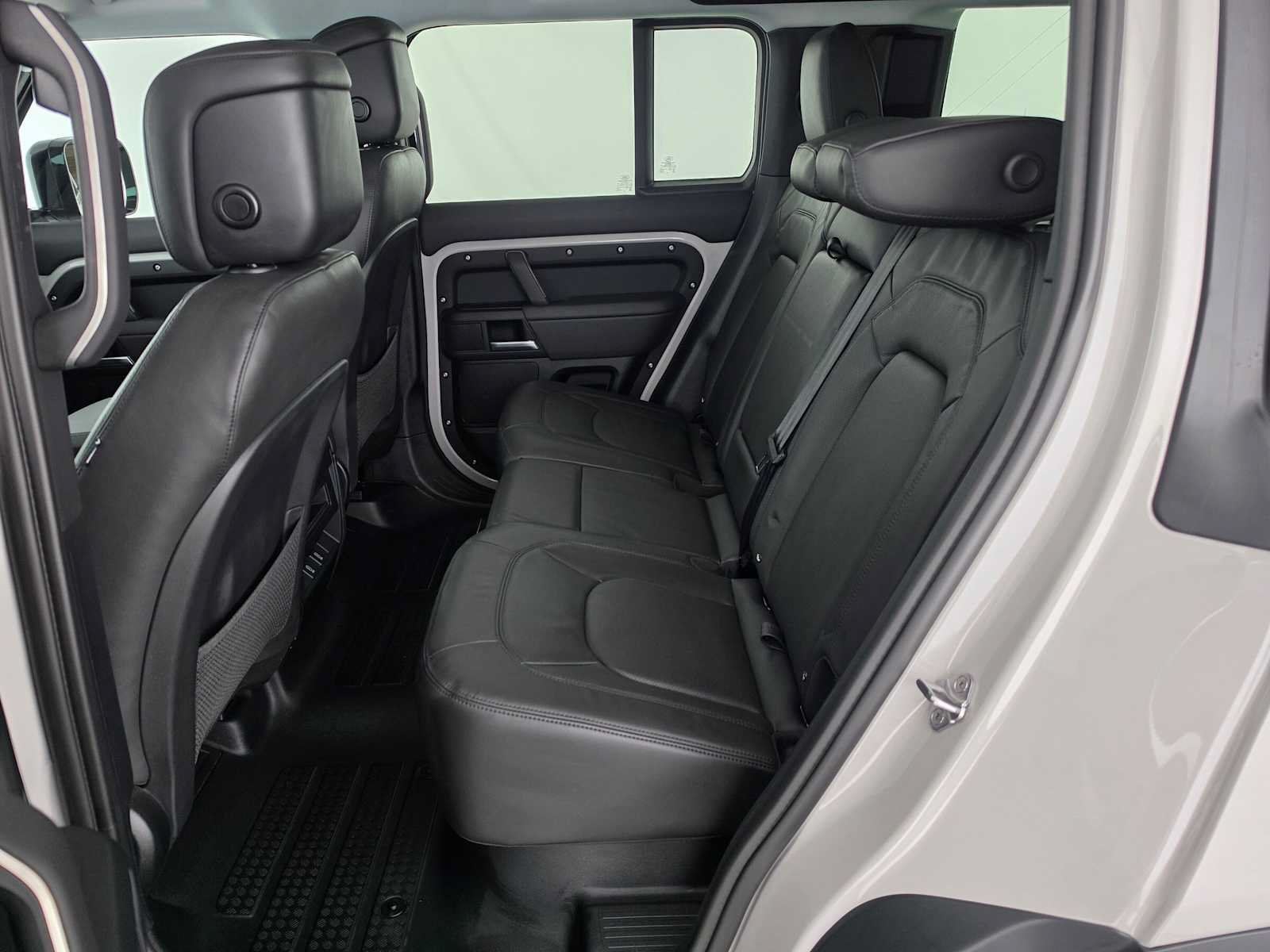 New 2026 Land Rover Defender 110 S AWD/4WD image 16