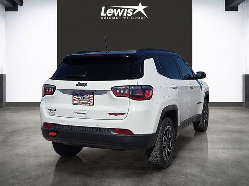 New 2026 Jeep Compass Trailhawk image 4