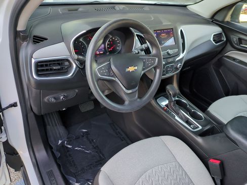 Certified 2022 Chevrolet Equinox LS w/ LS Convenience Package image 12