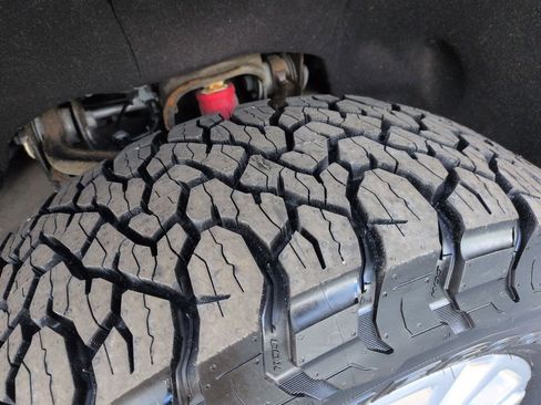 Used 2022 Chevrolet Silverado 2500 High Country w/ Z71 Off-Road Package image 28