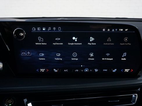 New 2026 Chevrolet Traverse LT w/ Sun and Wheel Package image 15