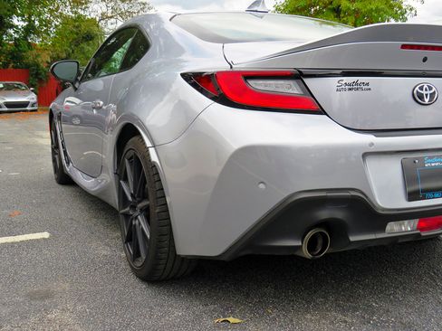 Used 2024 Toyota GR86 Premium image 36