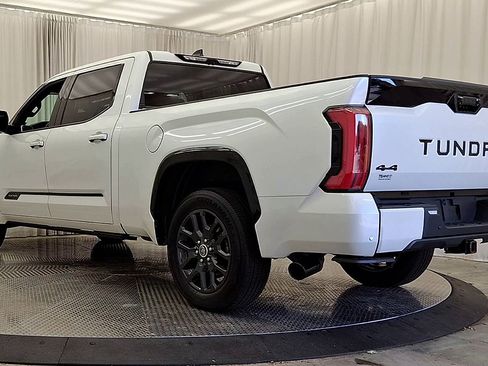 Used 2022 Toyota Tundra Platinum w/ Advanced Package AWD/4WD image 9