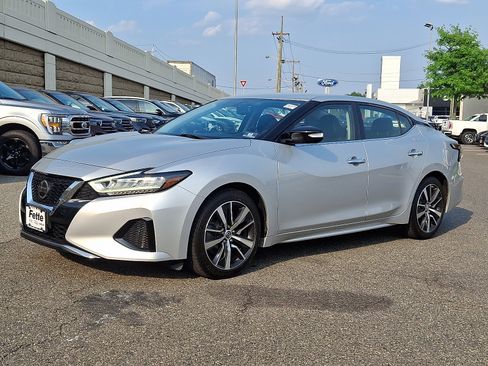 Used 2019 Nissan Maxima 3.5 SV image 1