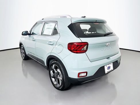 New 2026 Hyundai Venue SEL FWD image 7