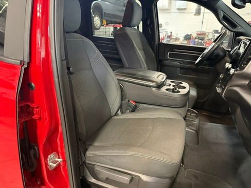 Certified 2024 RAM 2500 Big Horn w/ Night Edition AWD/4WD image 11