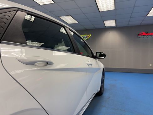 Used 2025 Hyundai Elantra SEL image 6