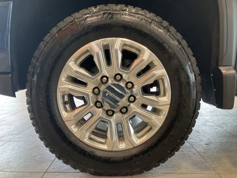 Used 2023 GMC Sierra 2500 Denali w/ Snow Plow Prep/Camper Package AWD/4WD image 9
