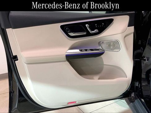 Certified 2025 Mercedes-Benz GLC 300 4MATIC image 21