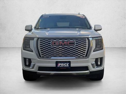 Used 2023 GMC Yukon Denali AWD/4WD image 2