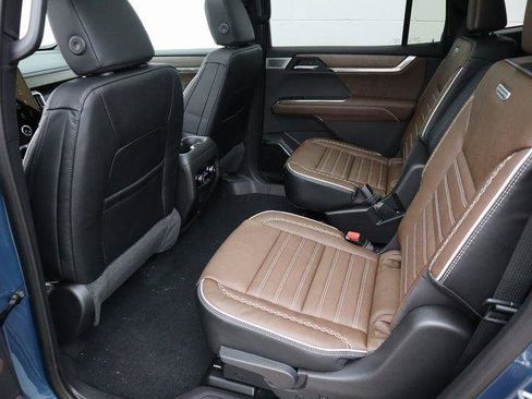 New 2026 GMC Acadia Denali Ultimate image 14