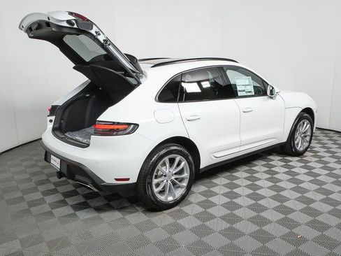Certified 2026 Porsche Macan Turbo AWD/4WD image 29