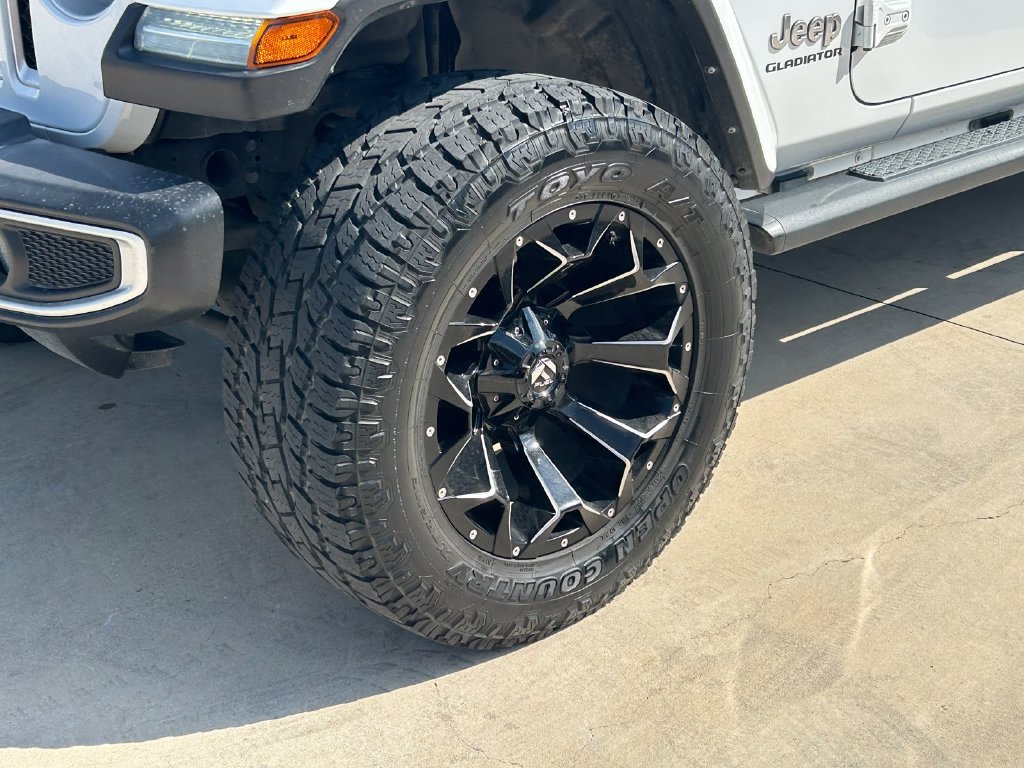 Used 2022 Jeep Gladiator Overland w/ Popular Equipment Package AWD/4WD image 9
