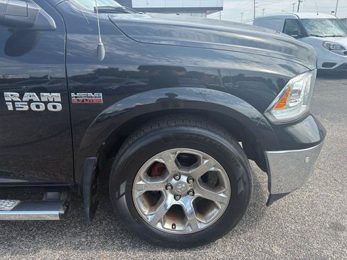 Used 2017 RAM 1500 Laramie RWD image 11