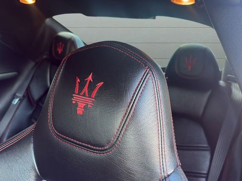Used 2015 Maserati GranTurismo MC image 12