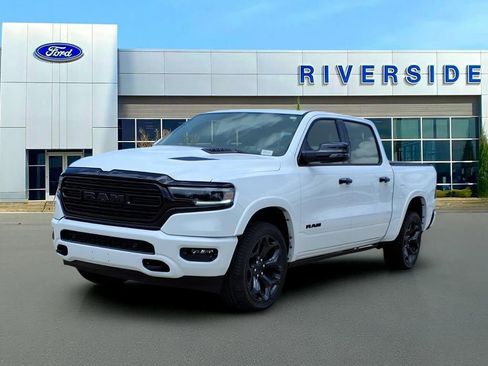 Used 2024 RAM 1500 Limited AWD/4WD image 3