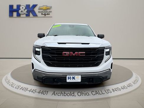 Used 2022 GMC Sierra 1500 Pro w/ Pro Value Package AWD/4WD image 3
