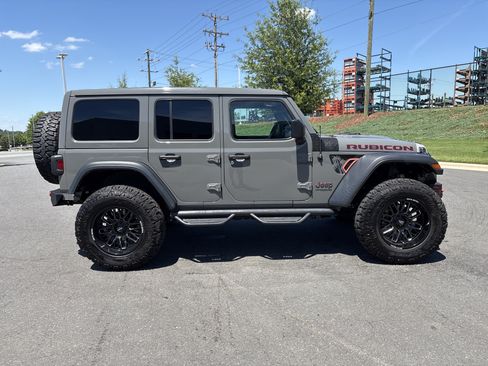 Used 2021 Jeep Wrangler Unlimited Rubicon AWD/4WD image 10