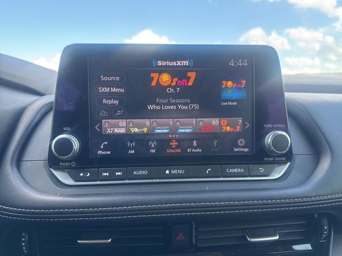 Certified 2021 Nissan Rogue SV image 47