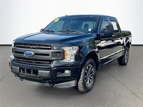 Used 2020 Ford F150 XLT w/ Equipment Group 302A Luxury image 3