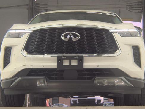 Used 2023 INFINITI QX60 Sensory image 4