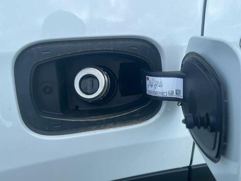 New 2025 Jeep Compass Latitude w/ Convenience Group image 15