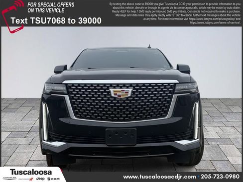 Used 2022 Cadillac Escalade ESV Premium Luxury image 2