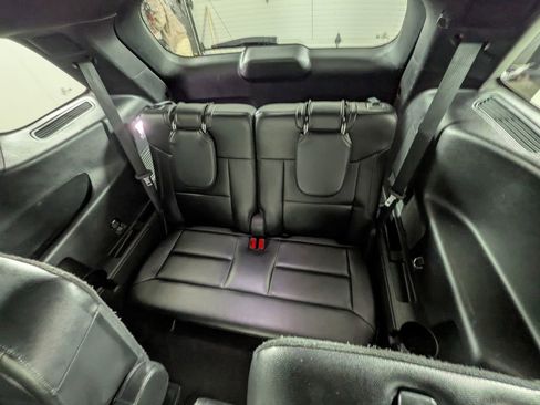 Used 2020 Ford Explorer Limited image 38