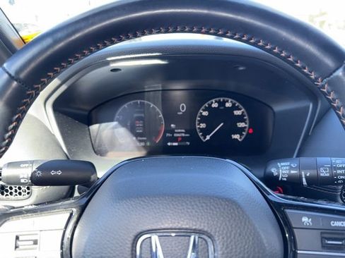 Used 2025 Honda HR-V Sport image 35