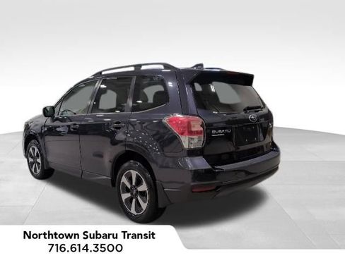 Used 2017 Subaru Forester 2.5i Limited image 3