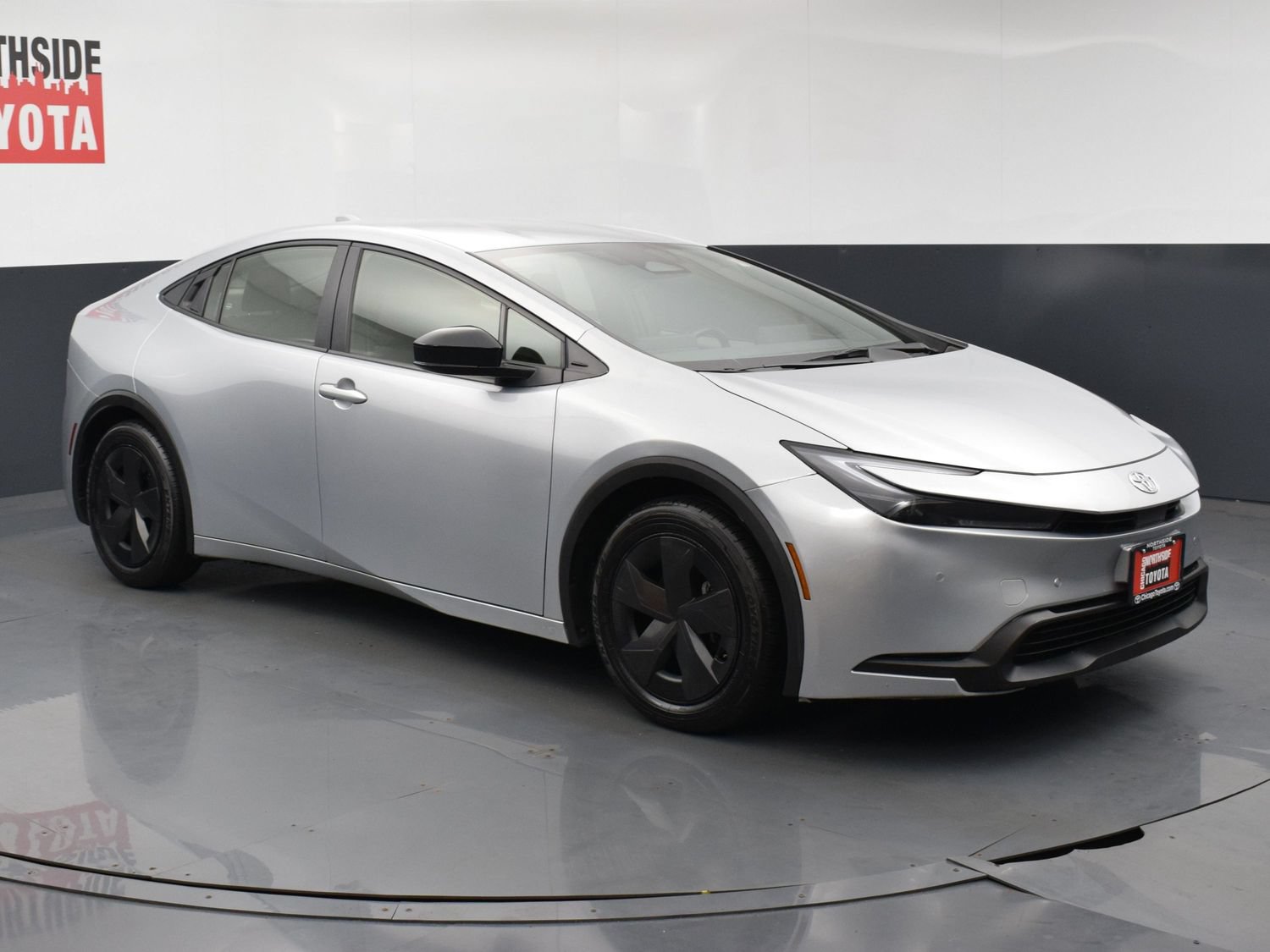 Used 2023 Toyota Prius LE FWD image 6