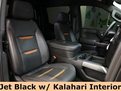 Used 2022 GMC Sierra 1500 AT4 w/ AT4 Preferred Package AWD/4WD image 15
