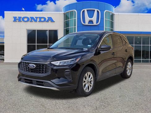 Used 2024 Ford Escape Active AWD/4WD image 4