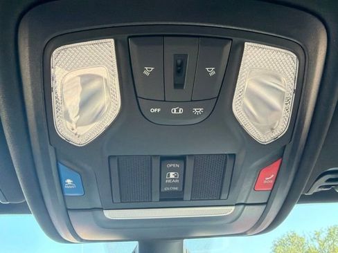 Used 2023 RAM 1500 Big Horn AWD/4WD image 22