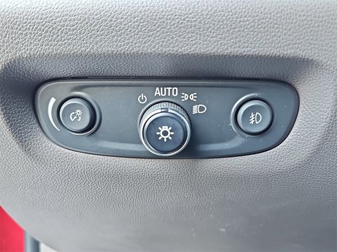 Used 2019 Chevrolet Traverse LT w/ LT Premium Package image 26