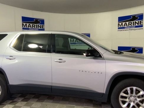Used 2020 Chevrolet Traverse LS w/ LPO, Floor Liner Package FWD image 3