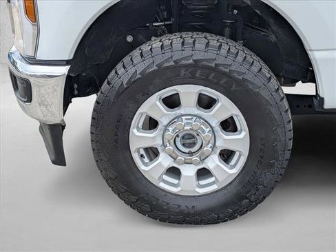 Certified 2024 Ford F250 XLT w/ FX4 Off-Road Package AWD/4WD image 20