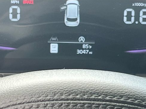 Used 2025 Kia Telluride S AWD/4WD image 12