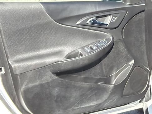 Used 2023 Chevrolet Malibu LT image 11